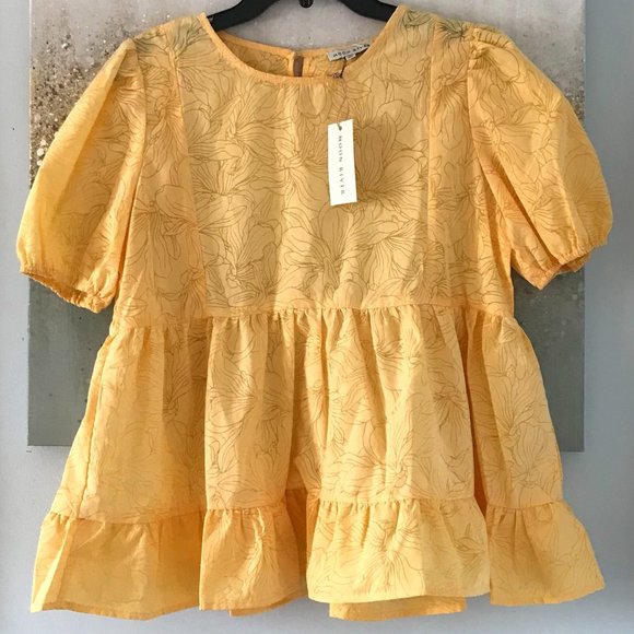 ✨HOST PICK✨Moon River Empire Waist Puff Sleeve Top (NWT) - Picture 1 of 10